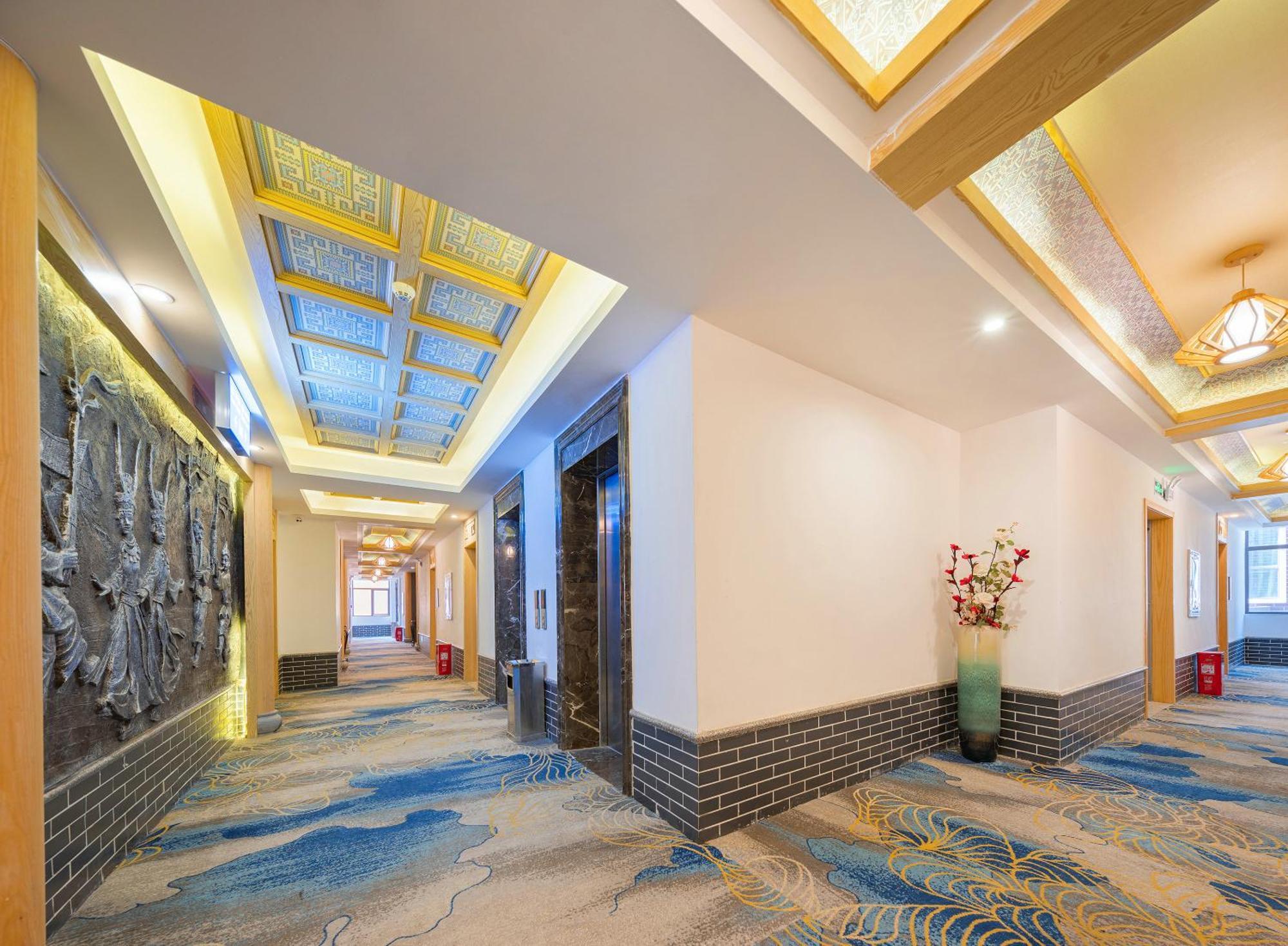 Zhangjiajie Dreamway Hotel - Free Pick Up Service エクステリア 写真
